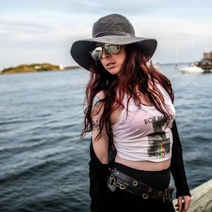 Meet your Posher, Mandy